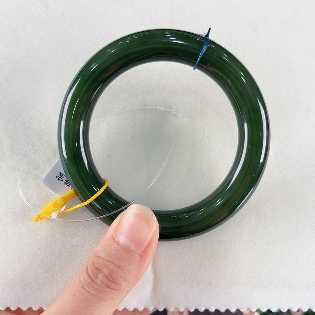 未镶嵌手镯和田玉（碧玉）百*