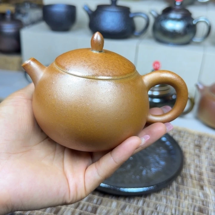 云南建水紫陶柴烧壶
