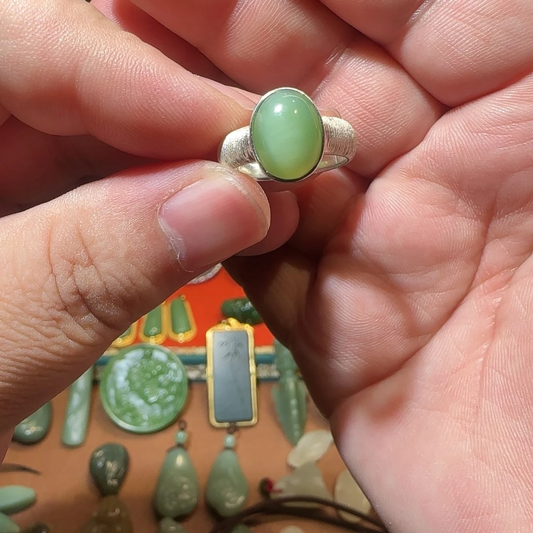 和田玉戒指银S925镶嵌团*团