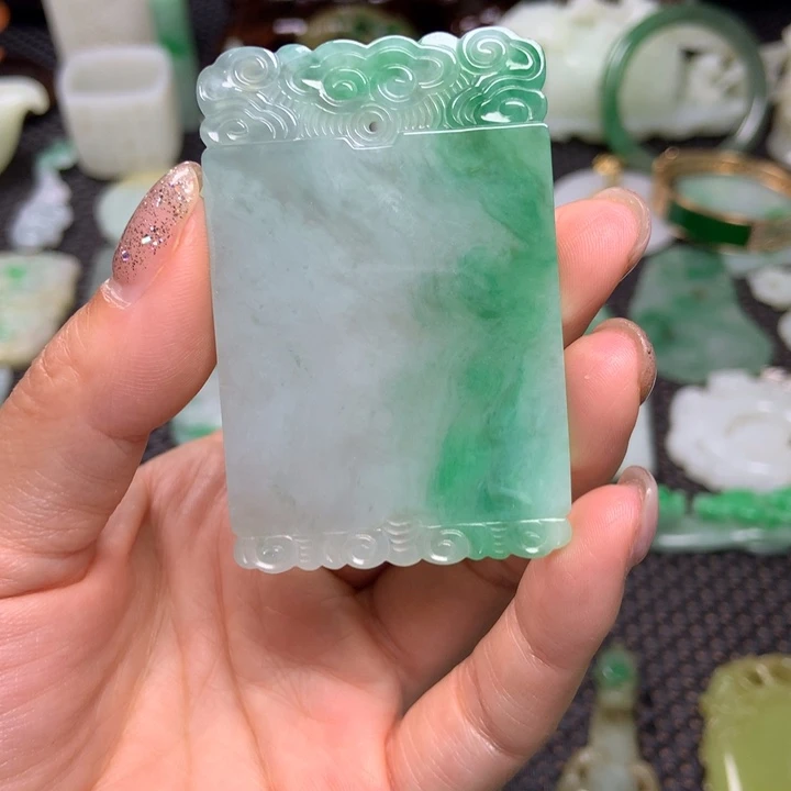 开***影翡翠未镶嵌挂件清