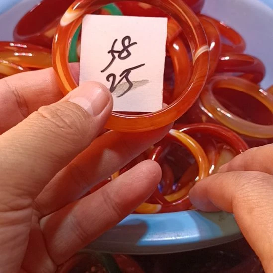 玛瑙/玉髓未镶嵌手镯