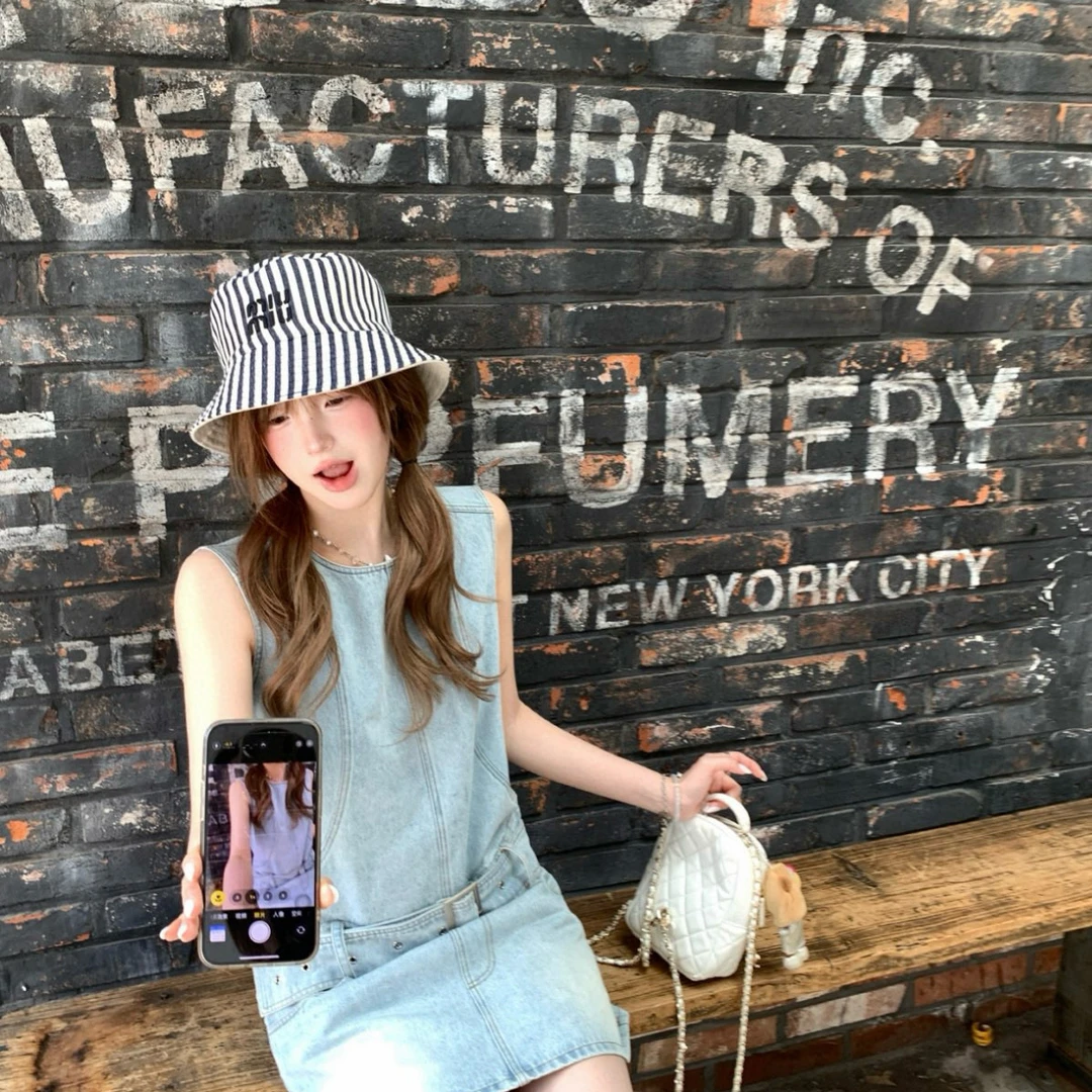 美树 WGWE-水洗牛仔背心休闲无袖气质复古短裙连衣裙 W6122