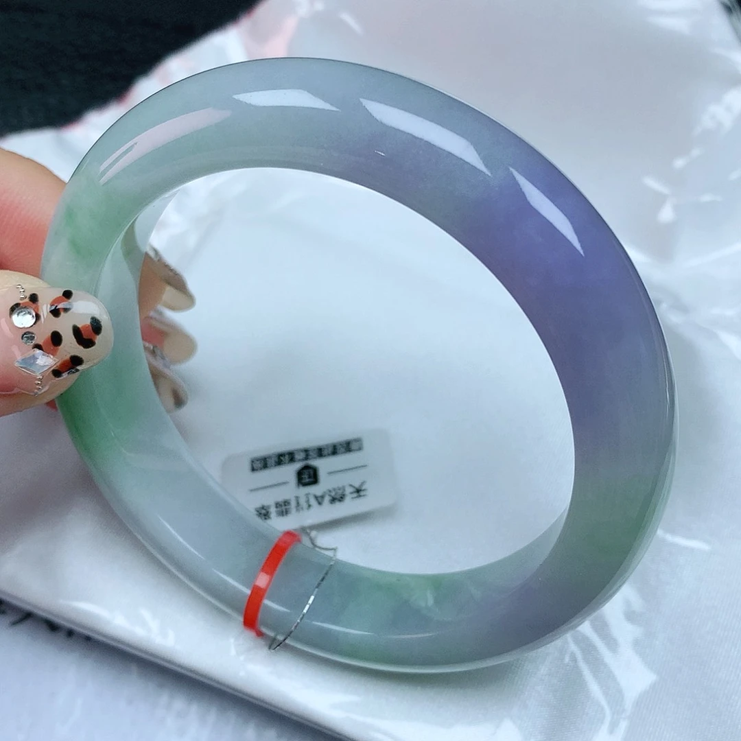 翡翠手镯未镶嵌58圈