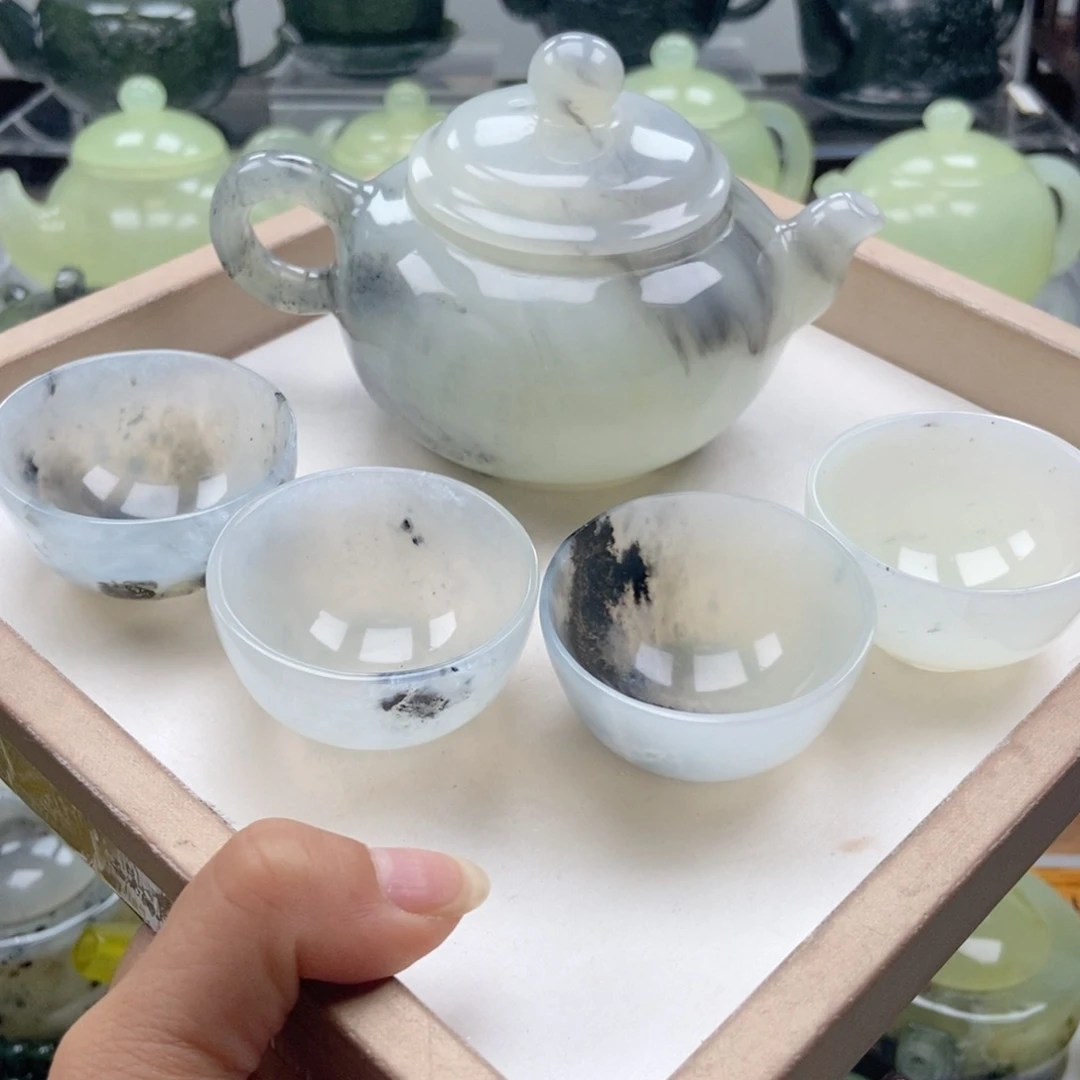 春***.蛇纹石玉未镶嵌壶