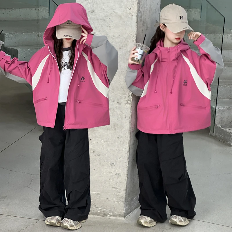 女童冲锋衣春秋款2025新款洋气童装女孩连帽户外上衣儿童运动外套