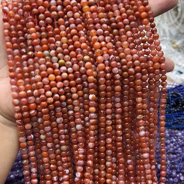玛瑙/玉髓未镶嵌珠宝半成品一条4.5mm左右飘花南红
