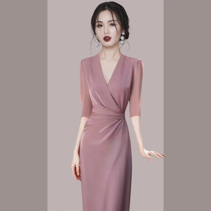 法式气质轻奢高端精致高级感超好看简单大方得体粉色连衣裙子女夏