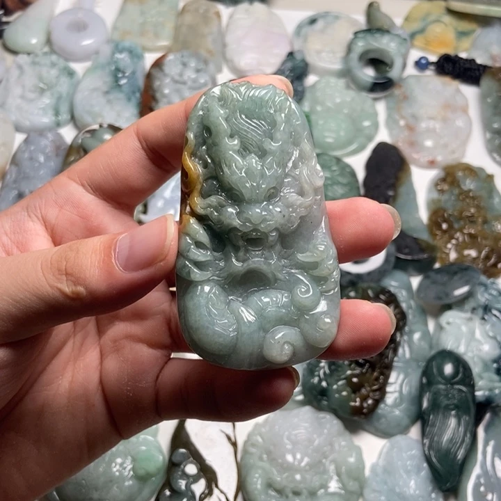 颈饰未镶嵌翡翠龙牌53
