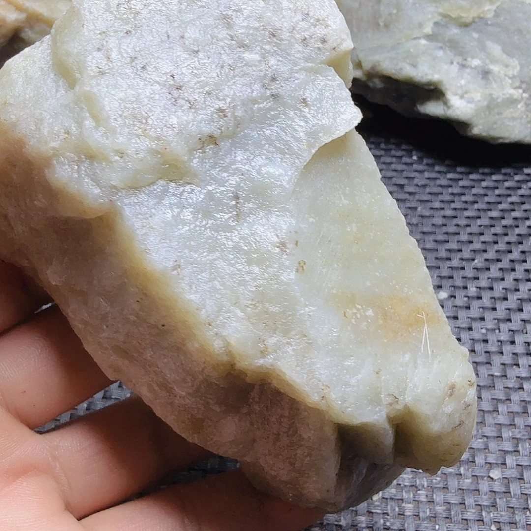 和田玉（糖玉）未镶嵌珠宝半成品
