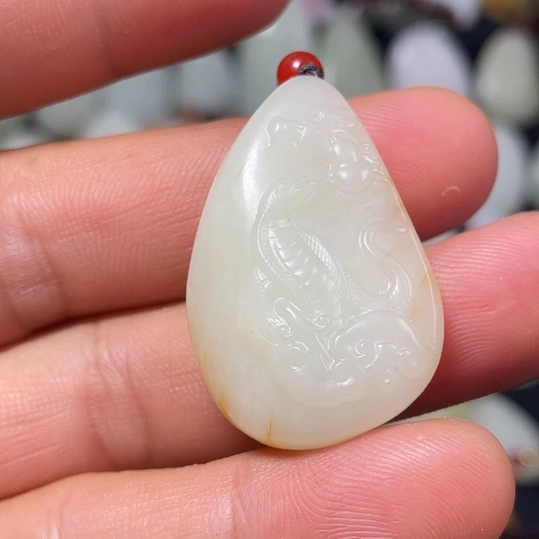 和田玉未镶嵌颈饰吊坠