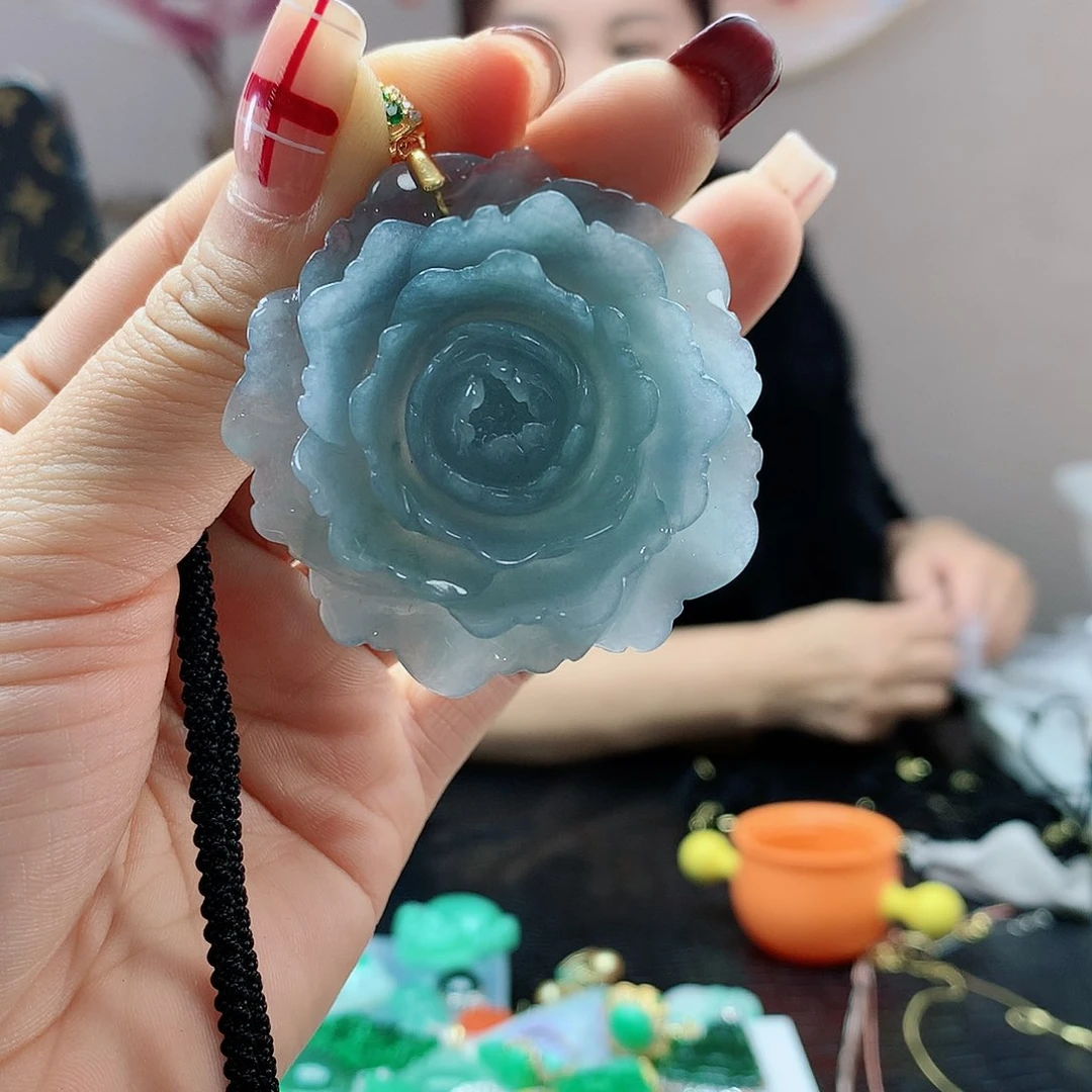 【闪购商品】翡翠吊坠(赠链)合金