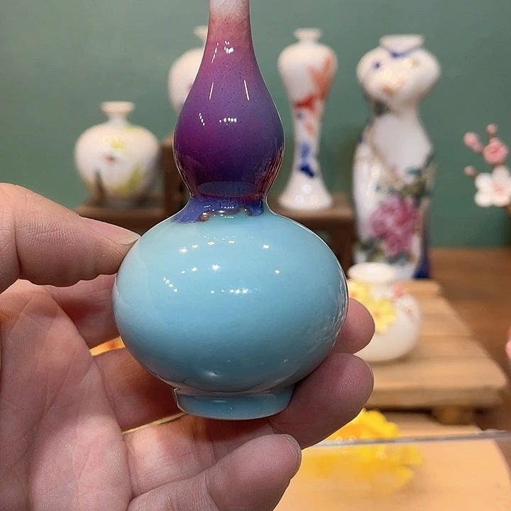 手工陶瓷精致摆件