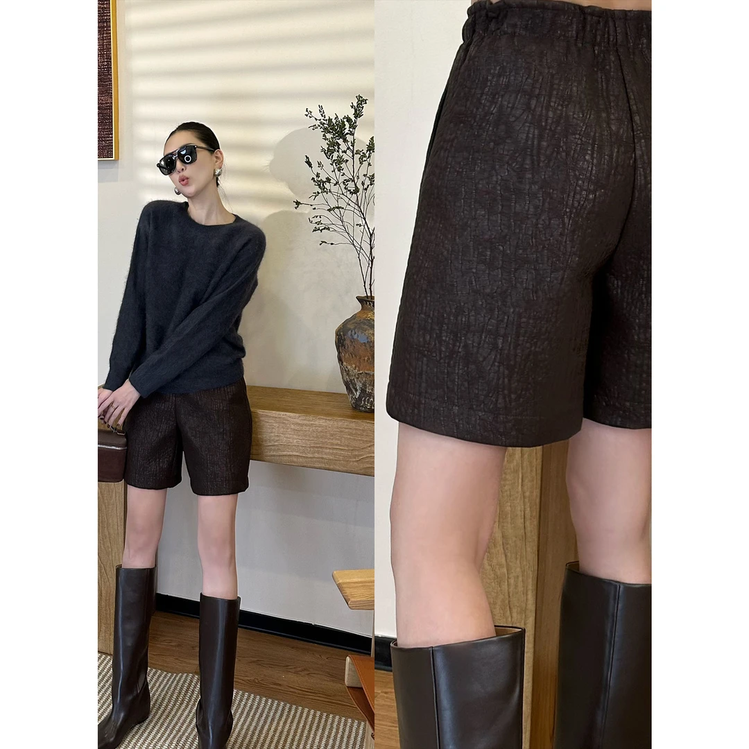 紫紫   中古花边皮短裤  进口pu龟裂纹中古主义皮短裤ZD09KZYL710