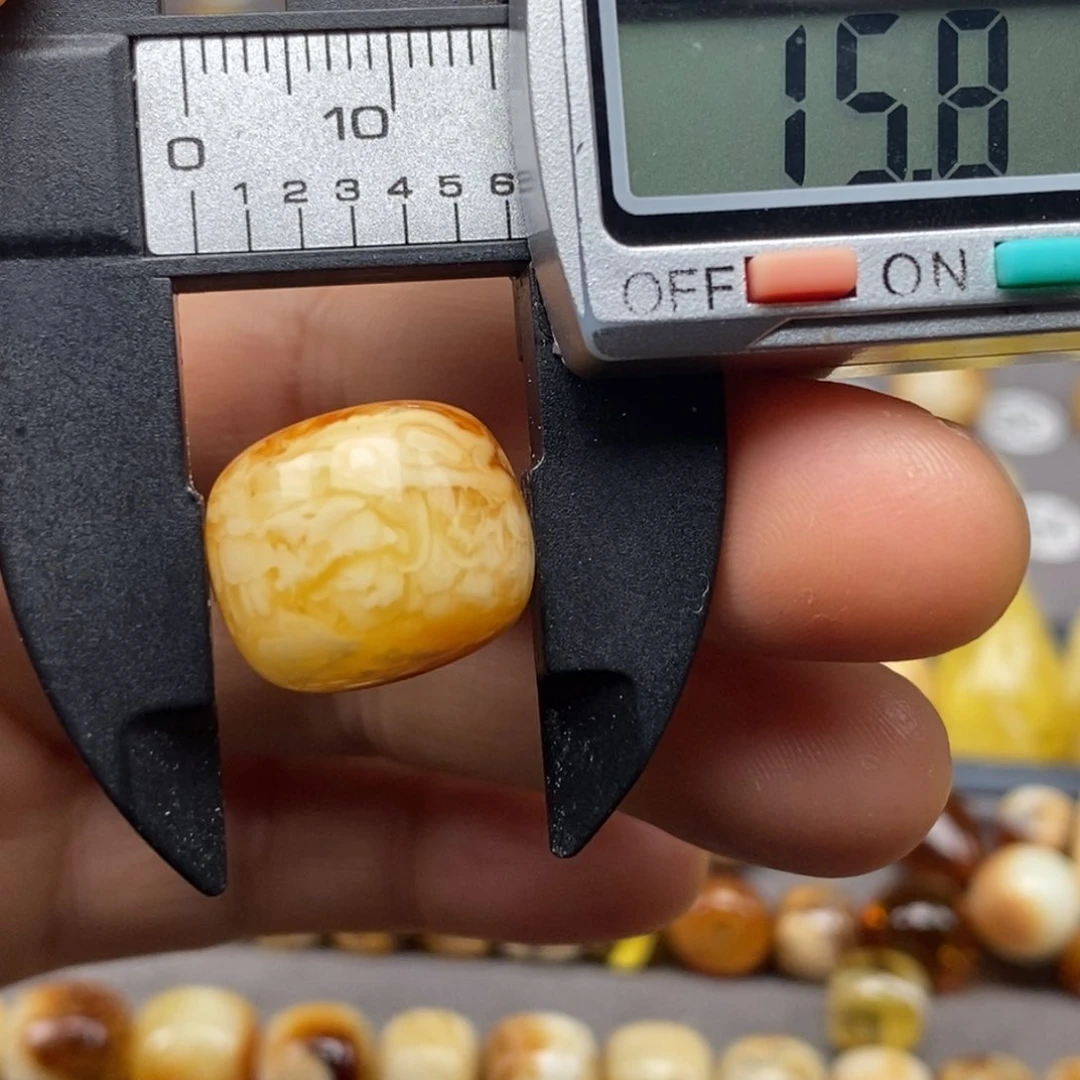 未镶嵌蜜蜡珠宝奇石