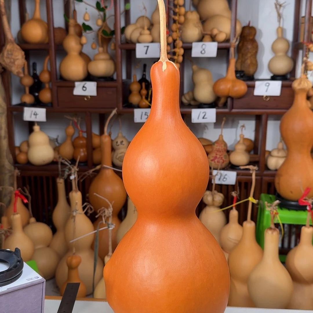 酒****?老皮财包葫芦一个。。。。。