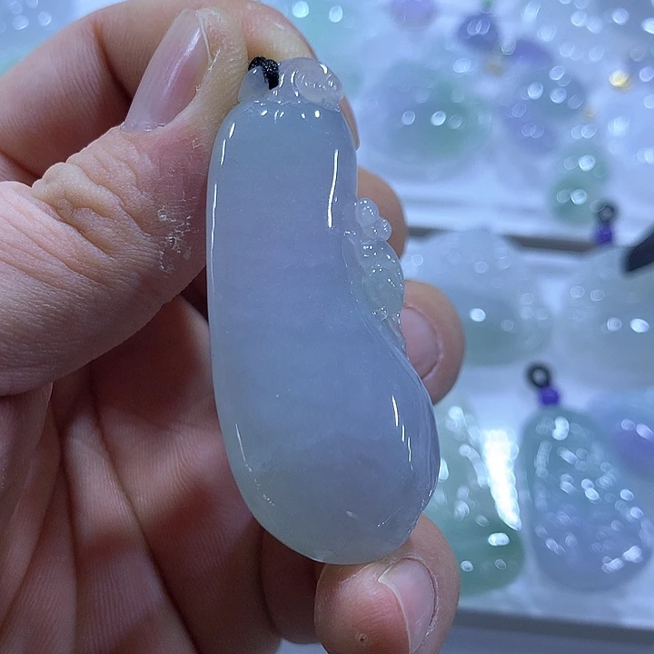 翡翠未镶嵌颈饰天然翡翠A货吊坠