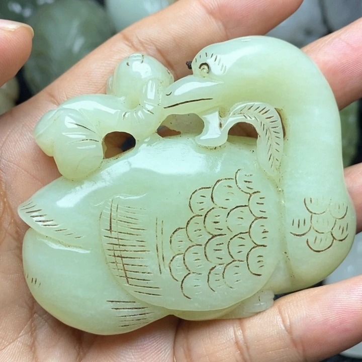 颈饰未镶嵌和田玉