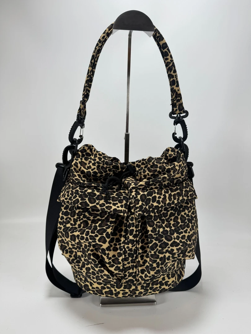 【张厂长家】D号孤品秋冬时尚单品包包大容量草编包