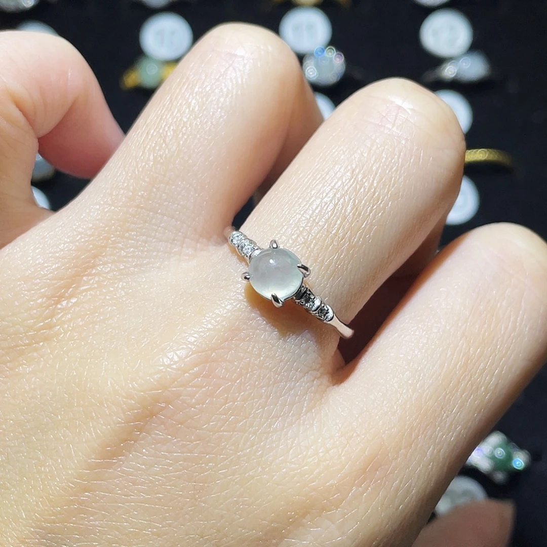 翡翠未镶嵌戒指戒指