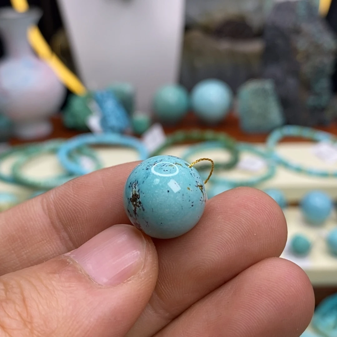 绿松石未镶嵌珠宝奇石15.4