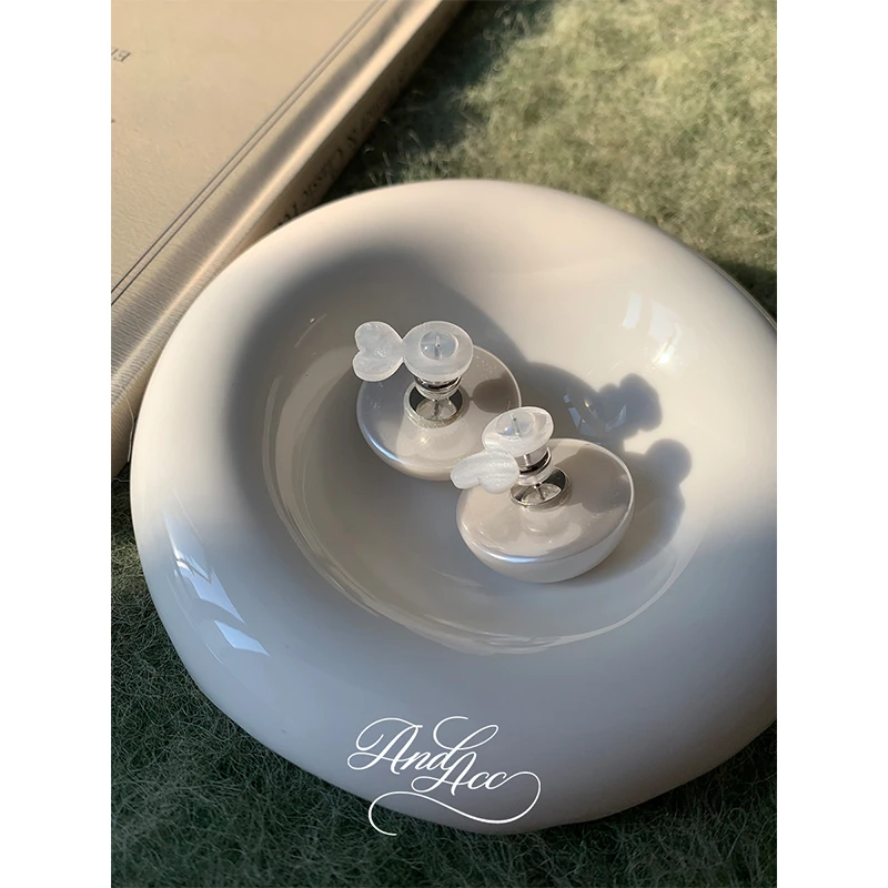 And Acc 铜合金仿珍珠耳饰 显脸小半圆珍珠设计小众欧美耳钉