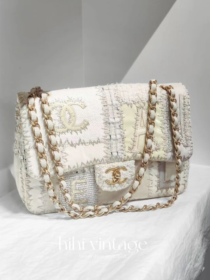 99新 Chanel/香奈儿 18P奶白色拼接补丁jumbo斜挎包25开/16690025
