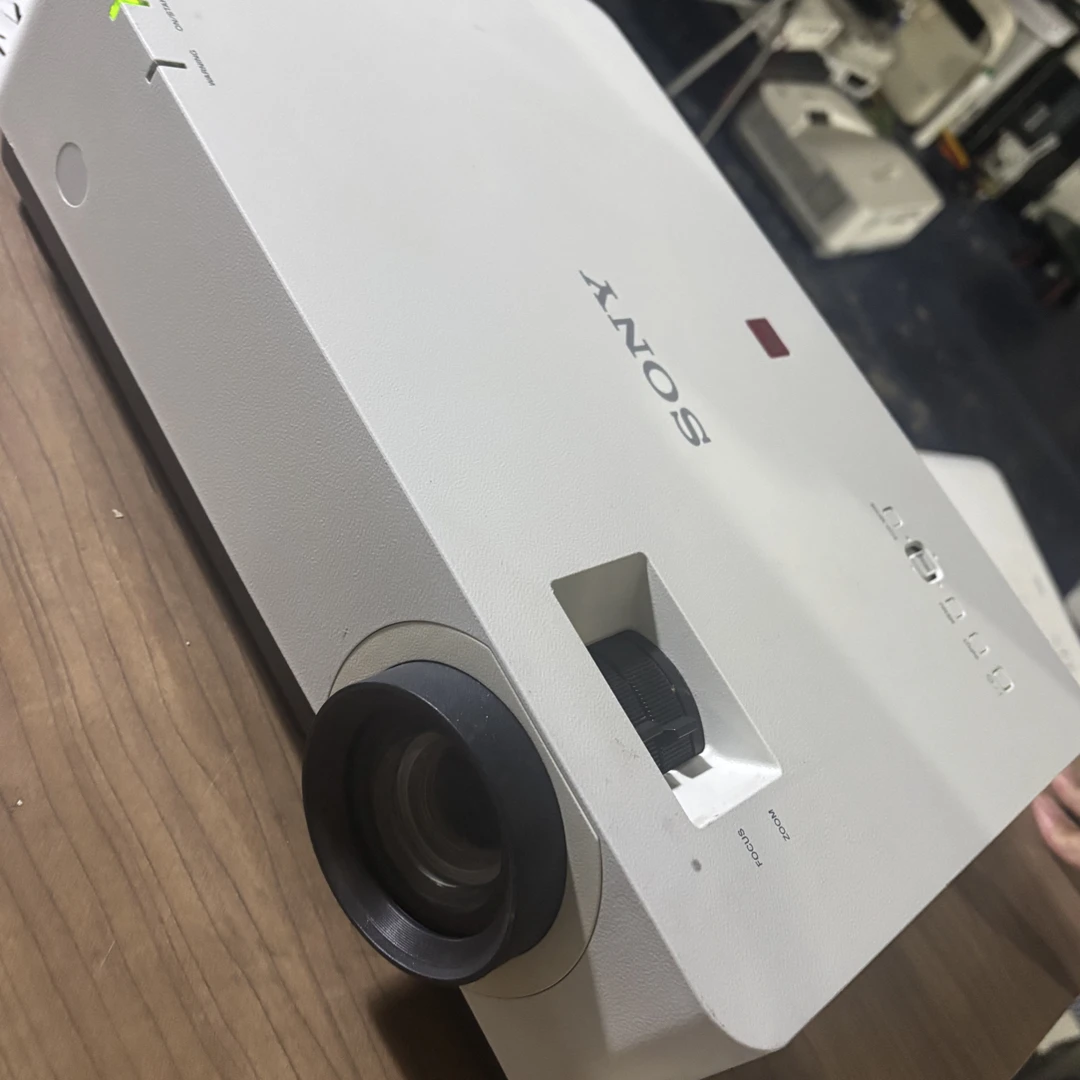 二手 4200流明Sony 红标1280.800投影仪 运费自理