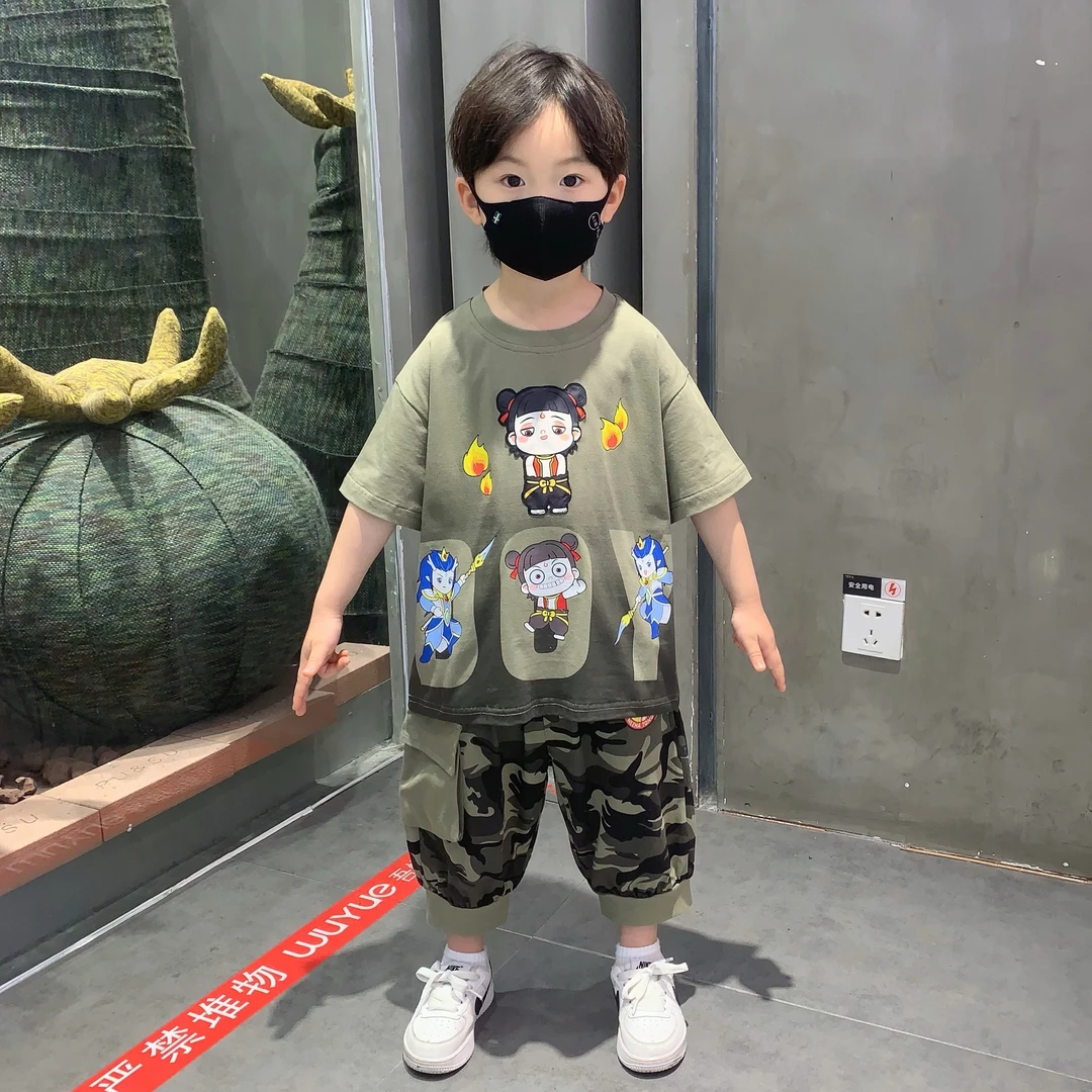 哪吒儿童衣服2025新款男童夏季套装网红时尚男孩宝宝迷彩运动童装