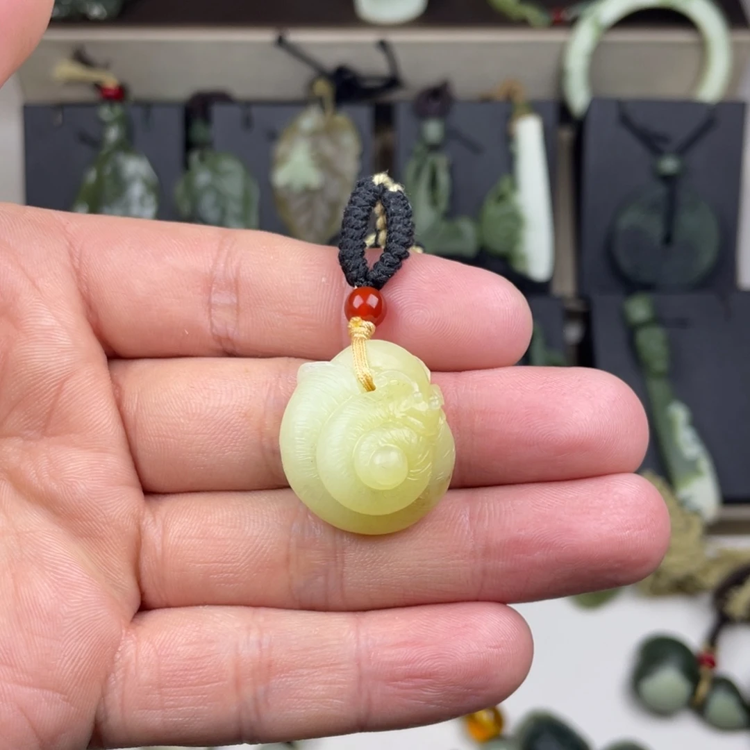 云***远和田玉未镶嵌颈饰