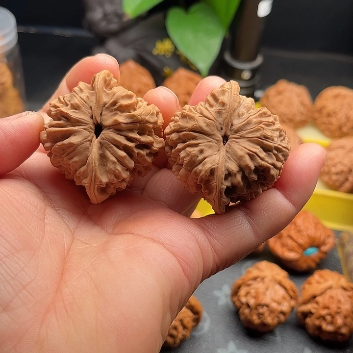 天***雷把件文玩核桃特价核桃