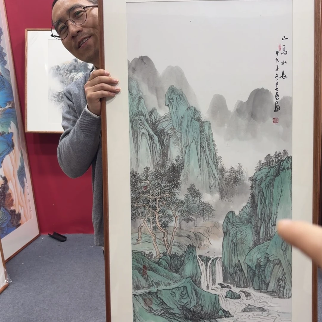 国画带框绘画作品