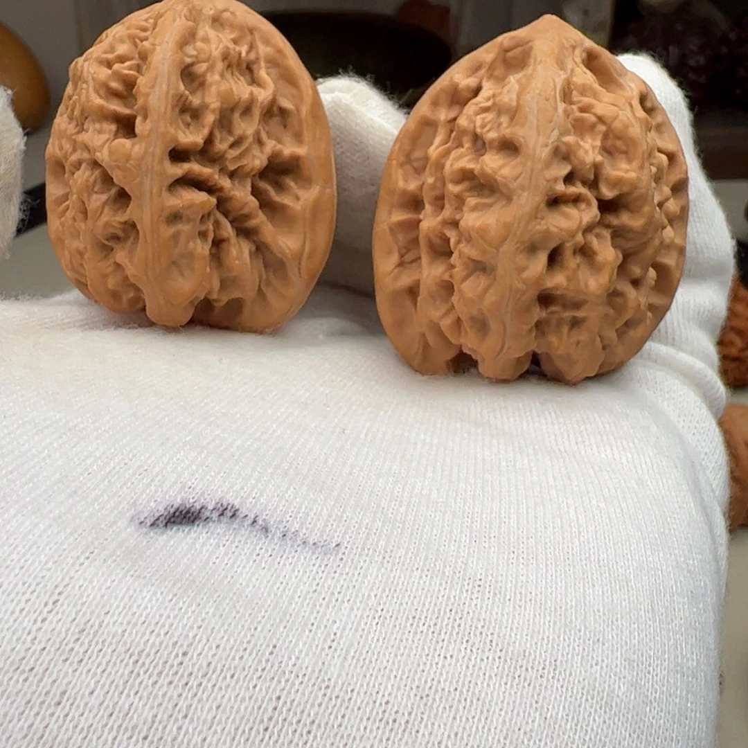 桃核把件承德粗筋