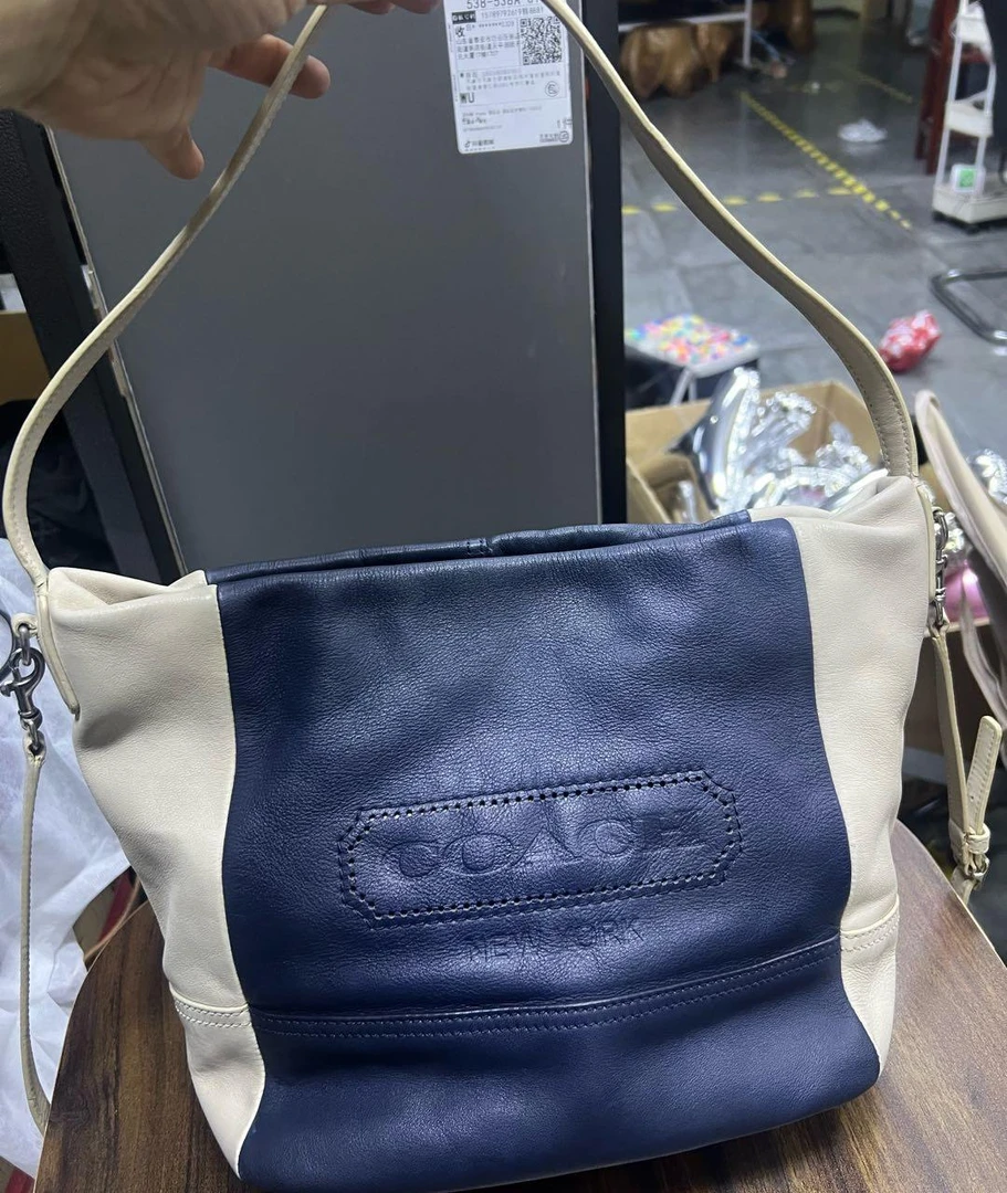 95新 蔻驰 斜挎包 16171