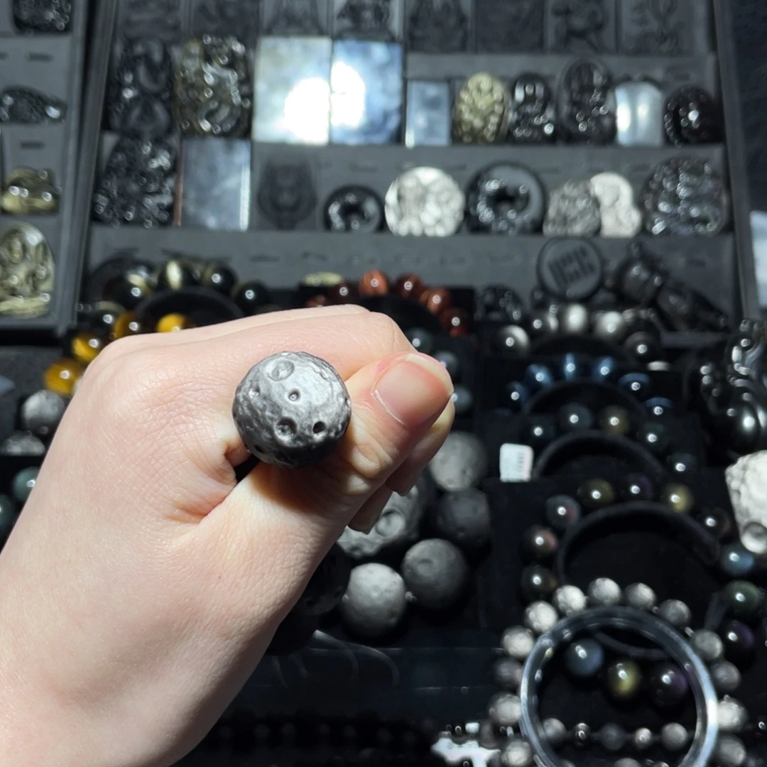 全***人黑曜岩未镶嵌珠宝奇石