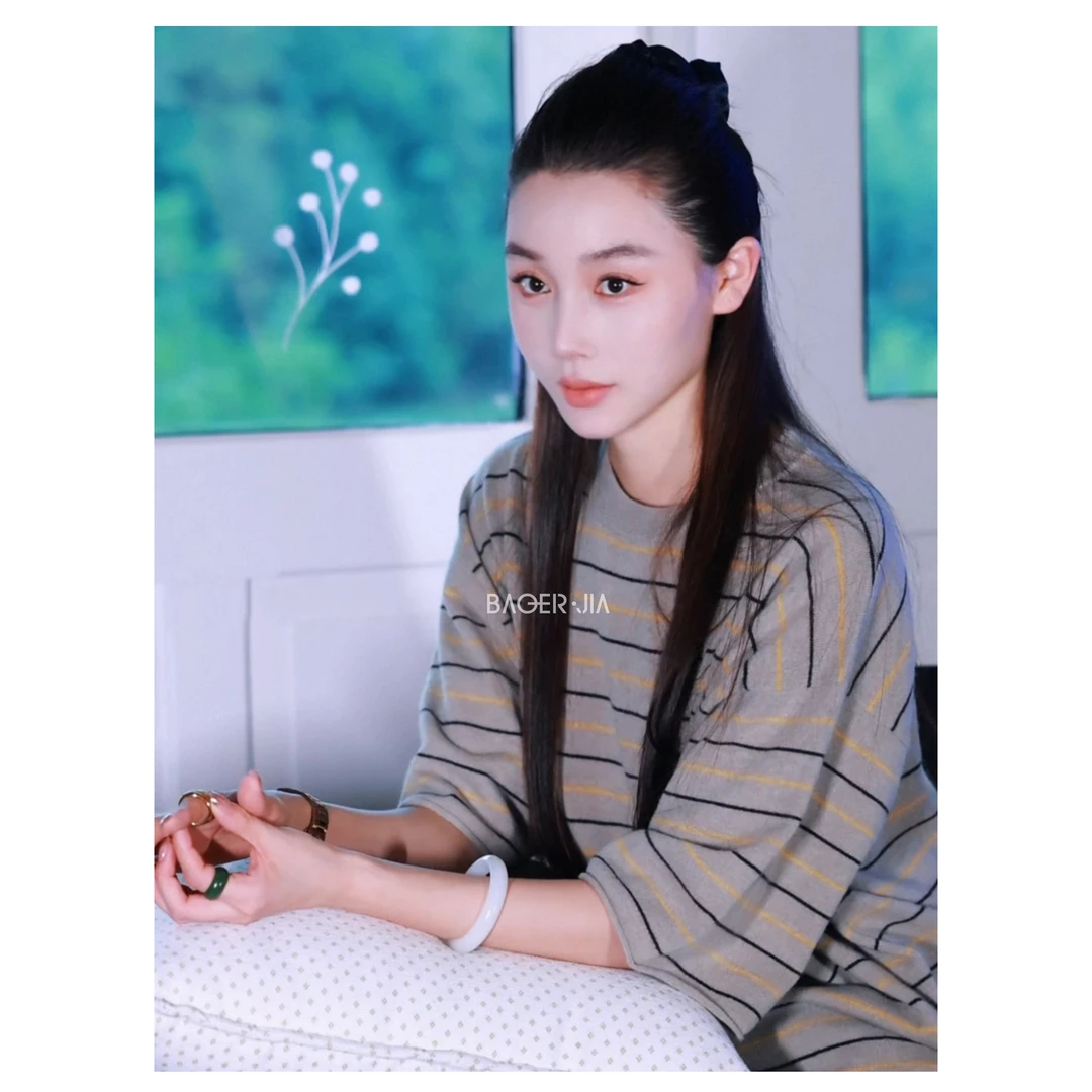 26-宝儿家含幂BV95925309早秋新款宽松舒适透气条纹圆领慵懒上衣