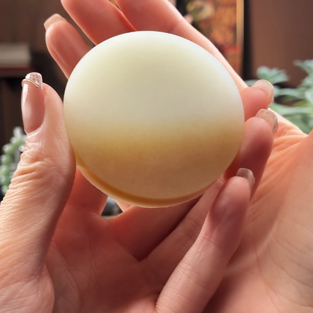 和田玉（糖玉）未镶嵌挂件且末金山糖