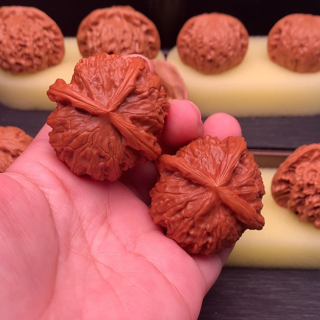 t***z文玩核桃吊坠902号三棱