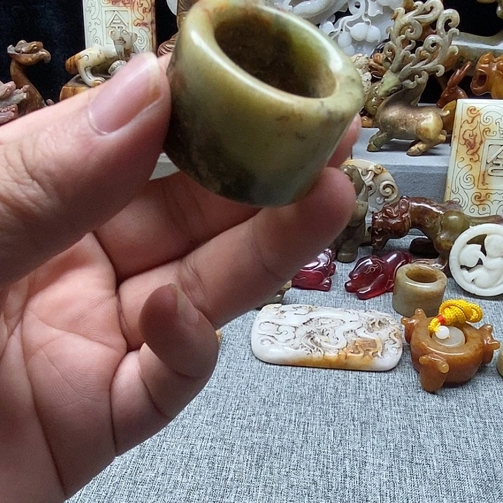 未镶嵌和田玉挂件