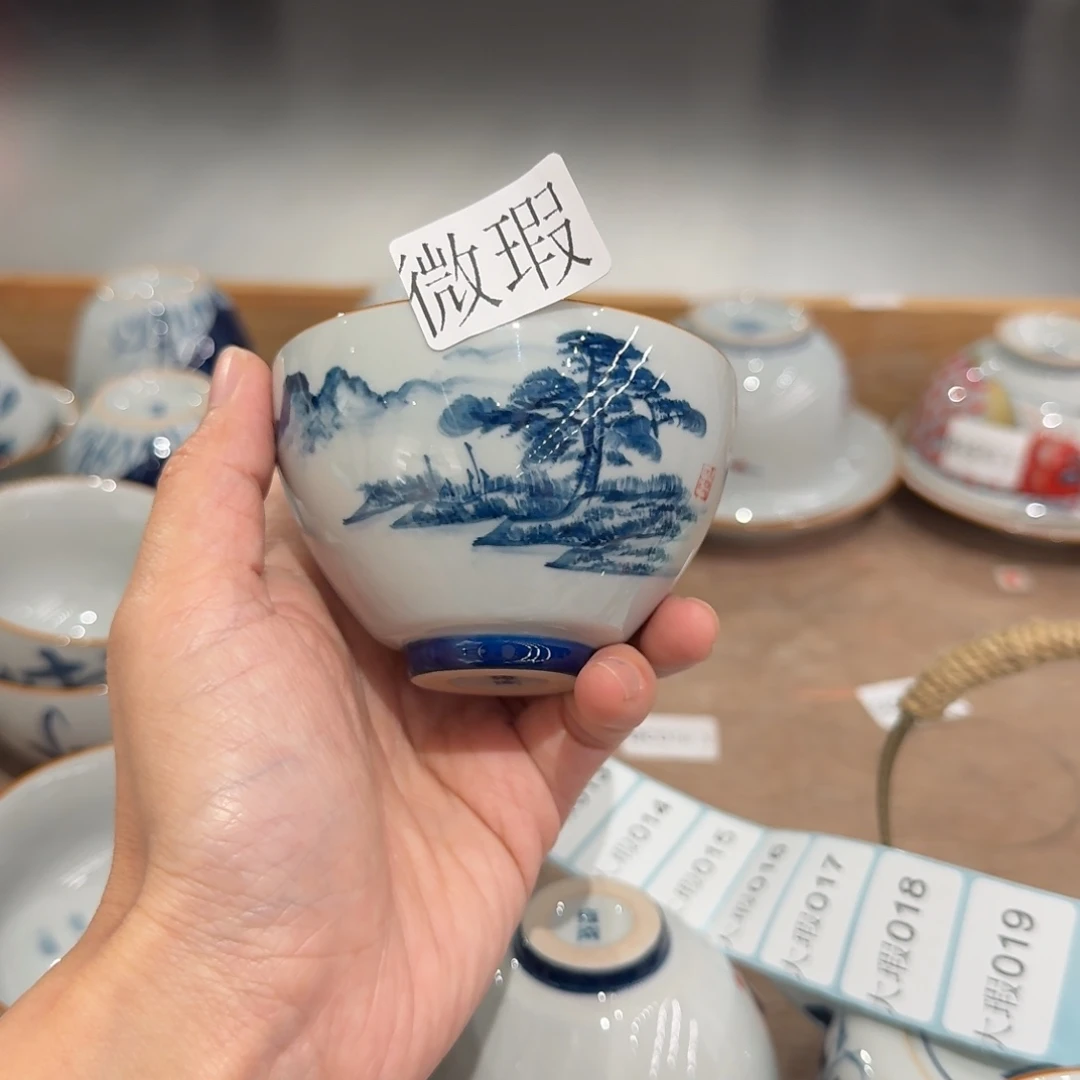 釉下手绘茶具微瑕