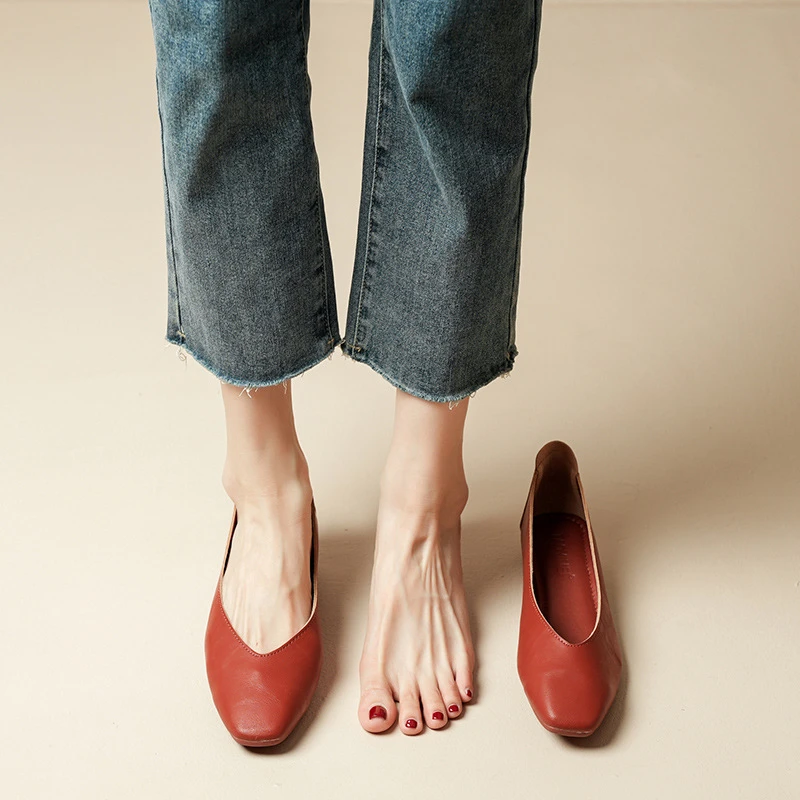 浅口中跟百搭低跟真皮V口新款小方头女鞋网红春夏爆款2025高跟