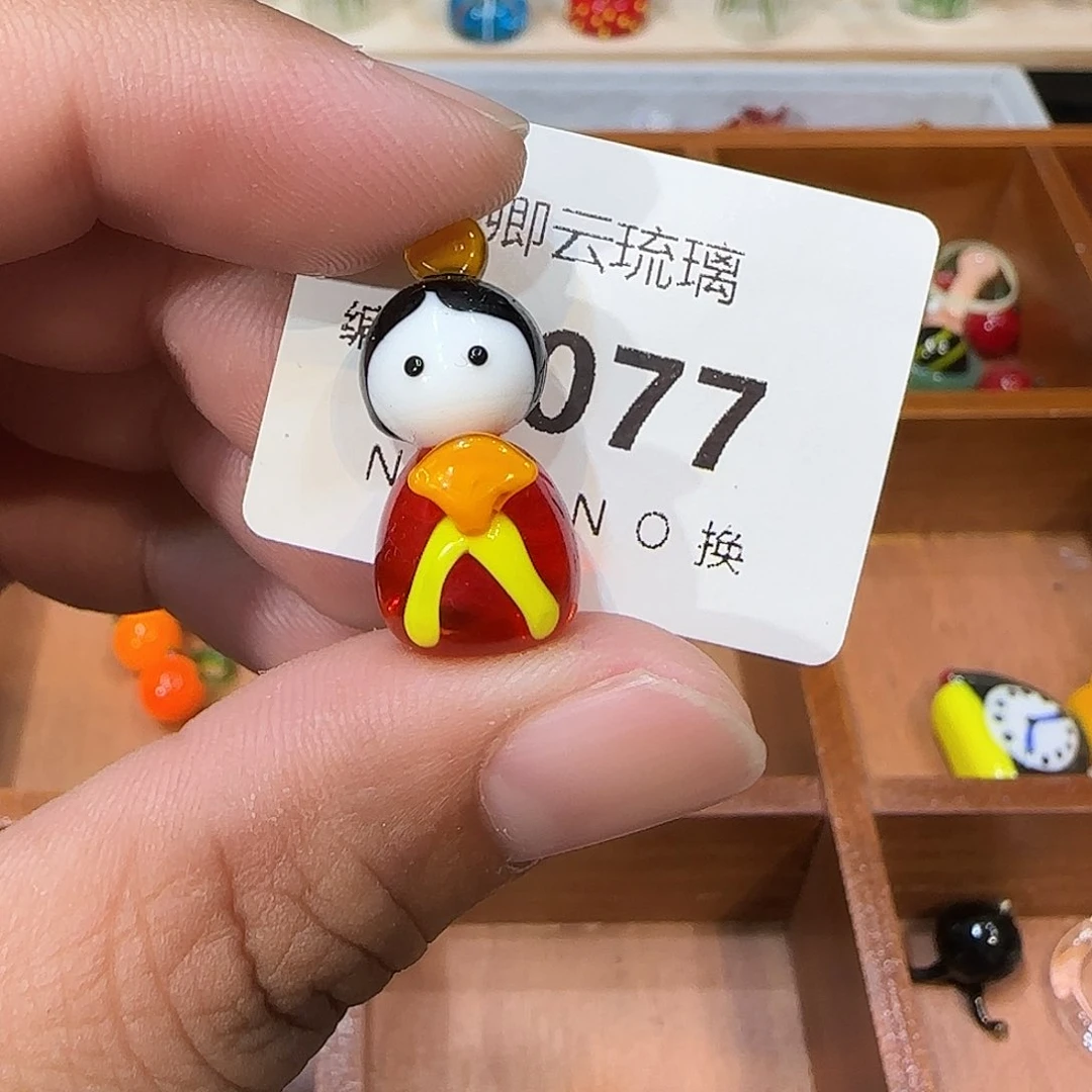 玻璃颈饰小**妈077小人