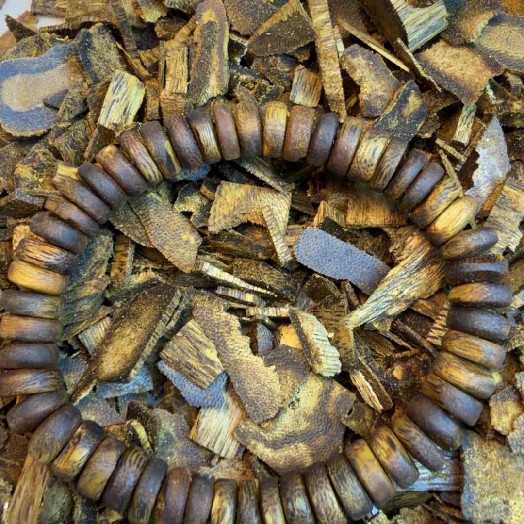 沉香碎屑沉香0.8乌身厚片单圈6