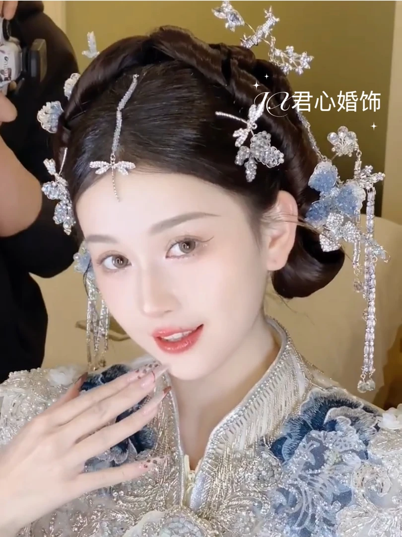 君心家 G285银蓝水晶长流苏步摇额饰【无耳环】七件套新娘饰品