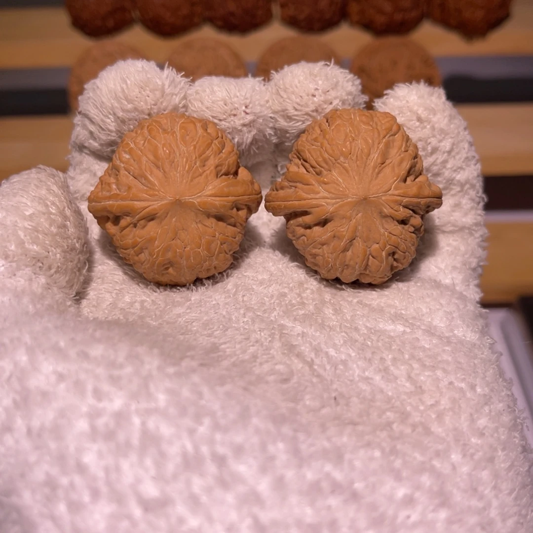 桃核吊坠39全品铁锤