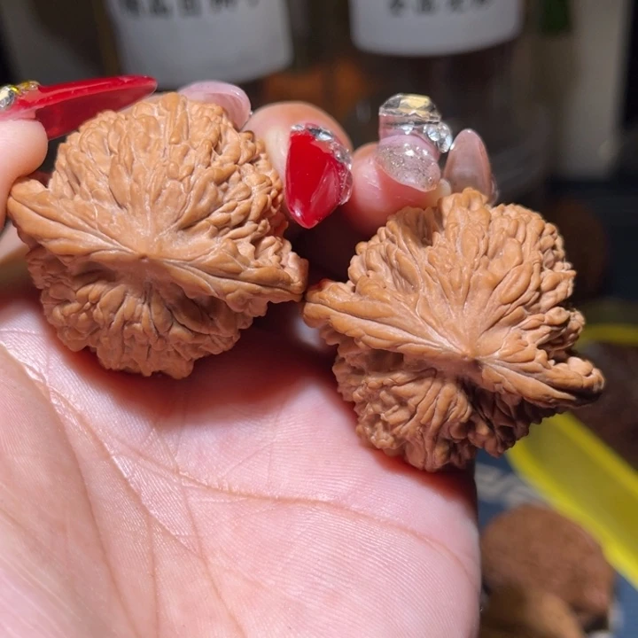 桃核把件                40