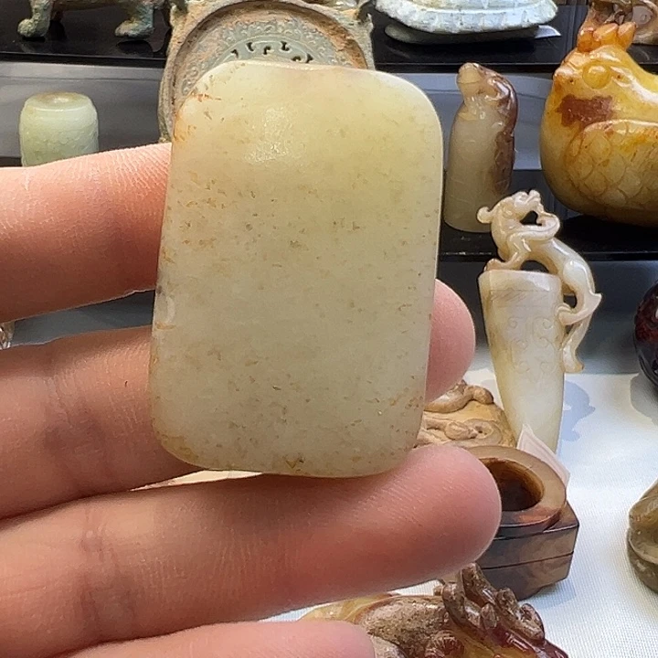 未镶嵌和田玉（糖玉）珠宝奇石