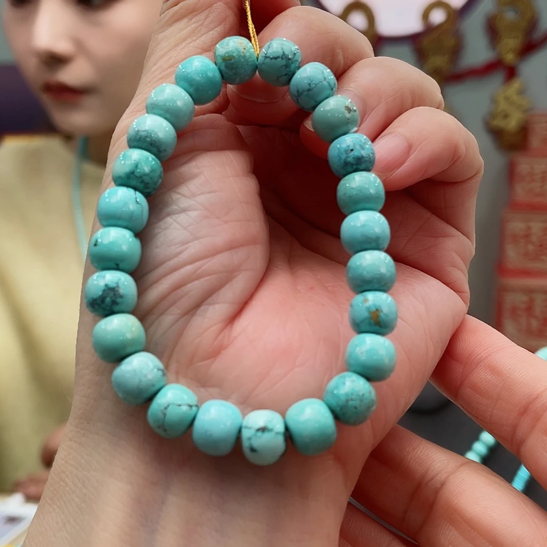 绿松石颈饰未镶嵌