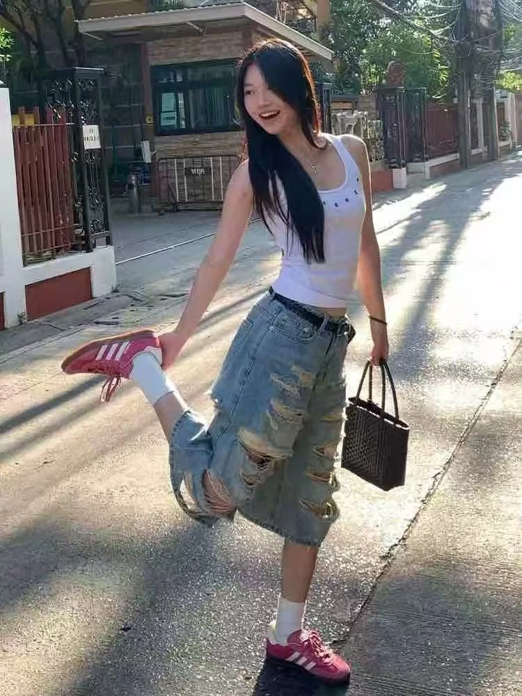 【XIAOYE】高腰无弹夏季休闲适中厚度牛仔裤中裤破洞直筒甜辣风