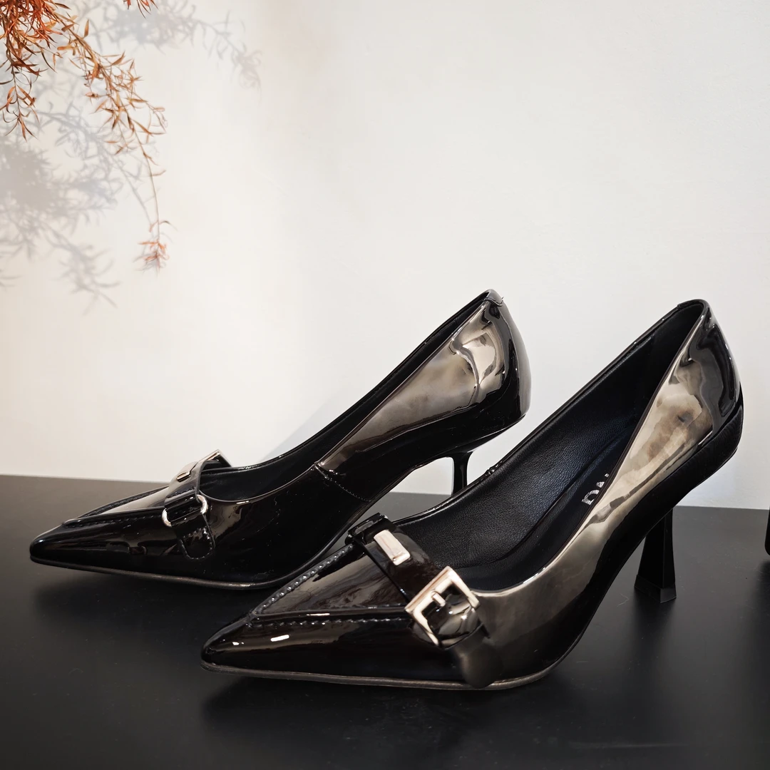 【碎金】设计一字带高跟鞋115