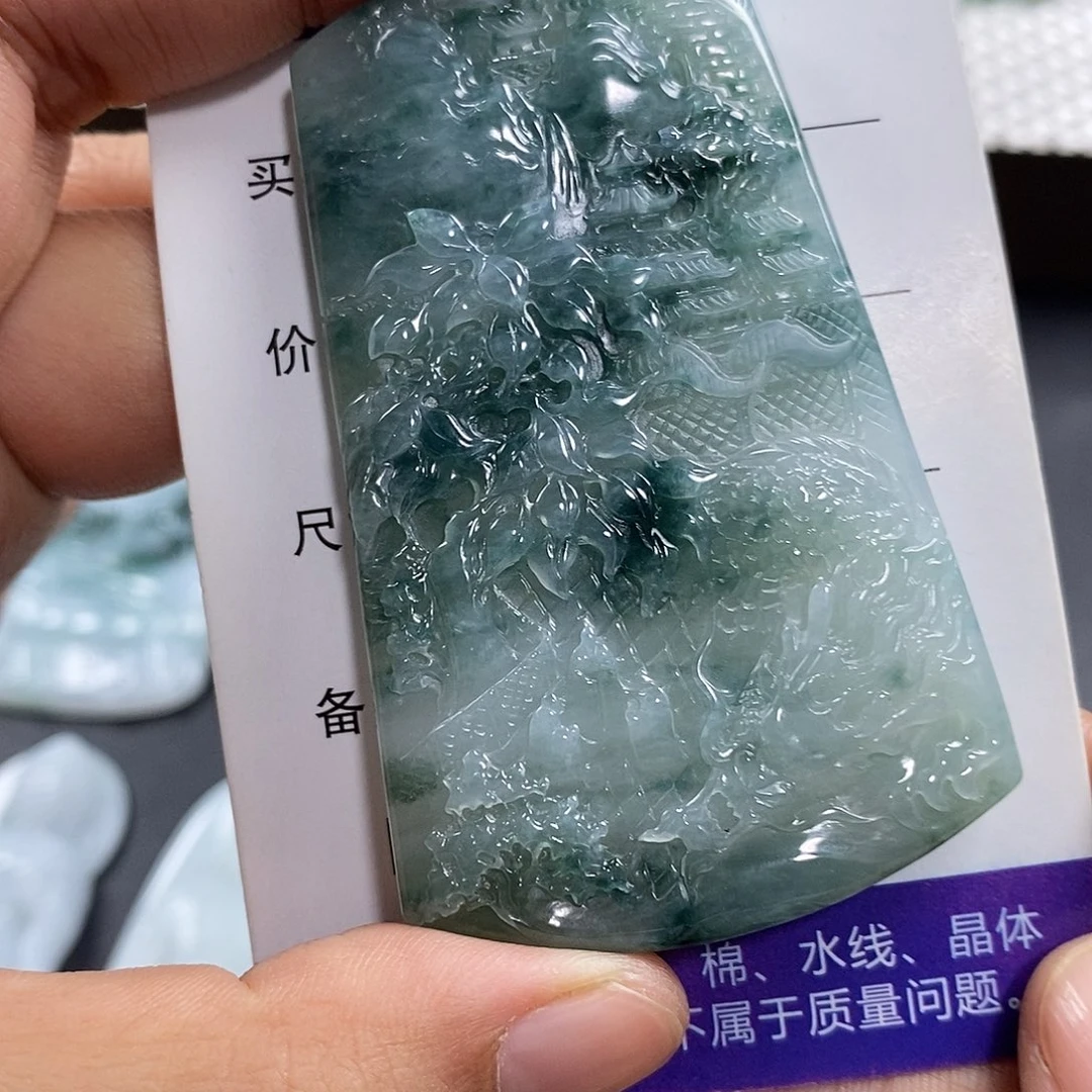 翡翠未镶嵌颈饰翡翠